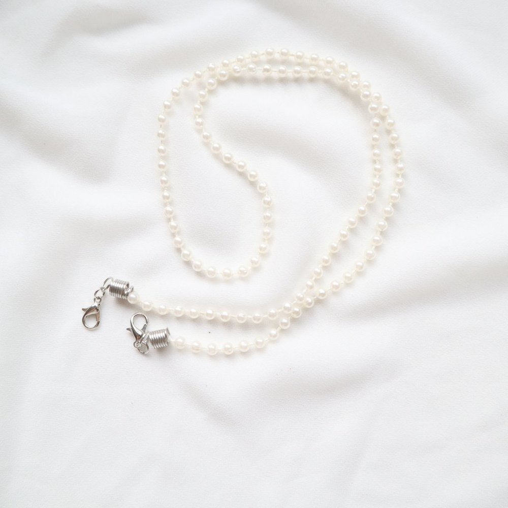 New! Pearl Face Mask Lanyard